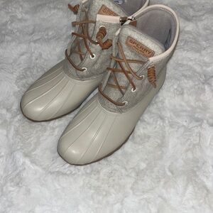 Sperry Women's Tan Duck Boots